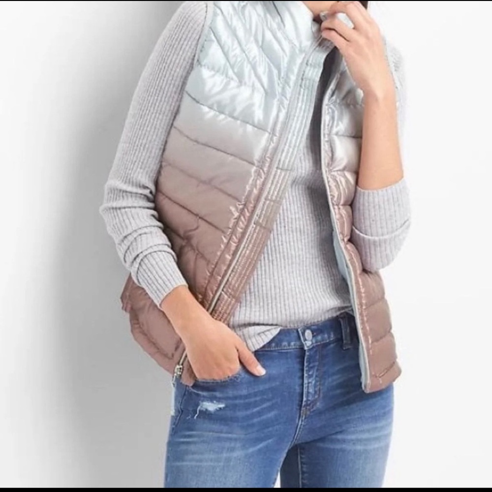 Gap Primaloft Vest - image 1